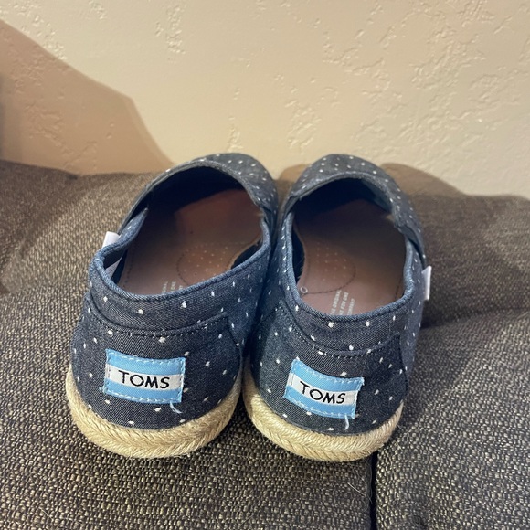 TOMS Espadrille Flats - Picture 4 of 6